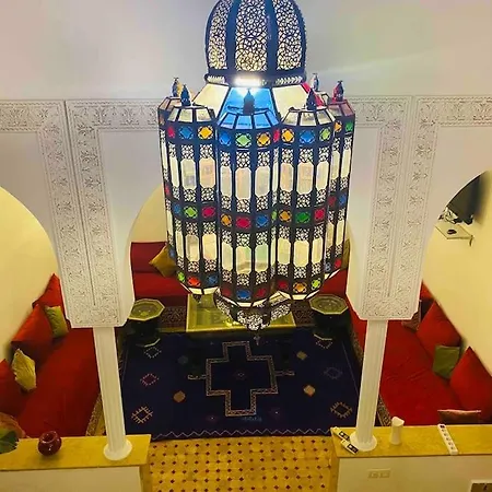 Jolie Petit Riyad Avec Piscine Belle Terrasse Wifi مراكش المظهر الخارجي الصورة